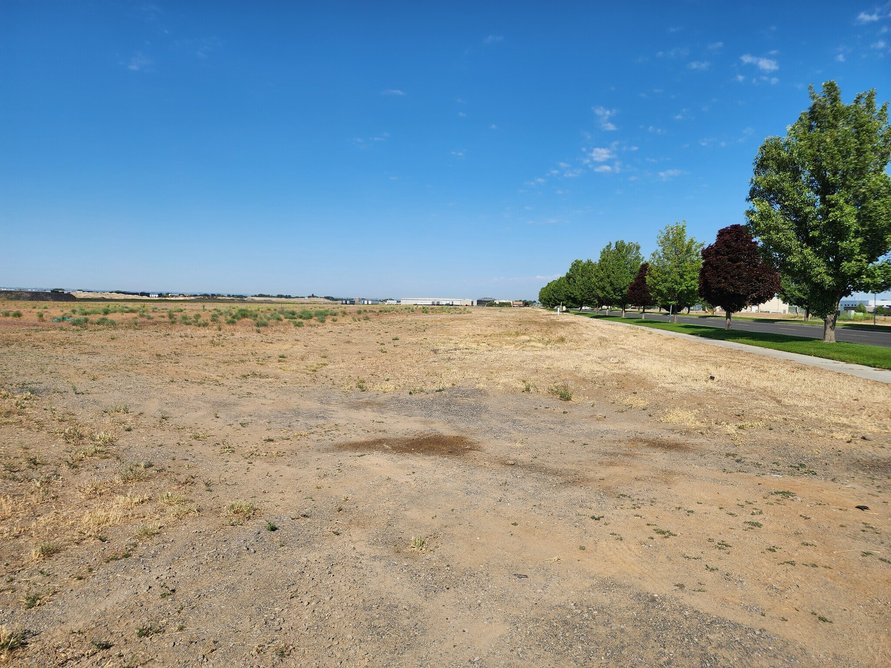 393 American Avenue Development Site